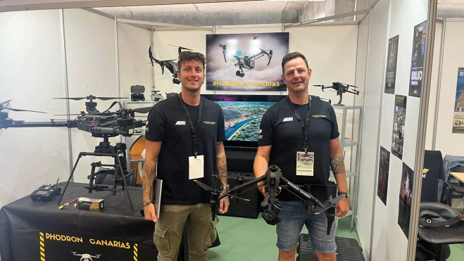 Mateo Pagliari y Jerome Hamel, de Prohome Canarias / AH / BELA CABRERA Mateo Pagliari y Jerome Hamel, de Prohome Canarias / AH / BELA CABRERA