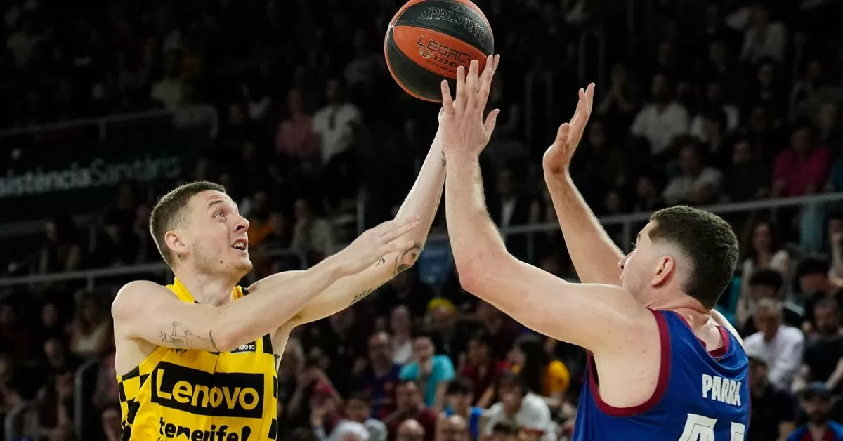Kyle Guy volvió a brillar con 34 puntos pero el Barça se impuso en la primera manga de la eliminatoria por 96-86 al Canarias./ EFE.