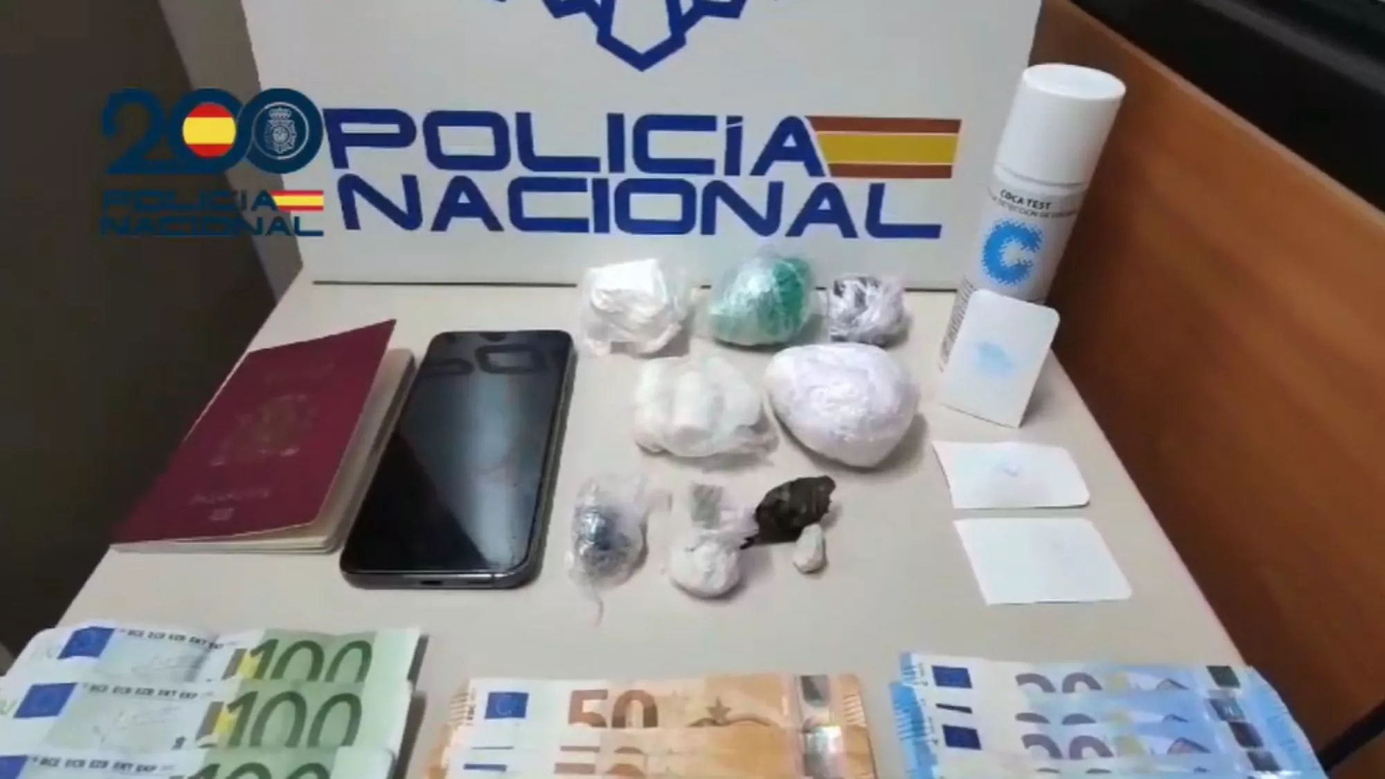 Imagen de la droga y dinero incautado por la Policía Nacional / POLICIA NACIONAL