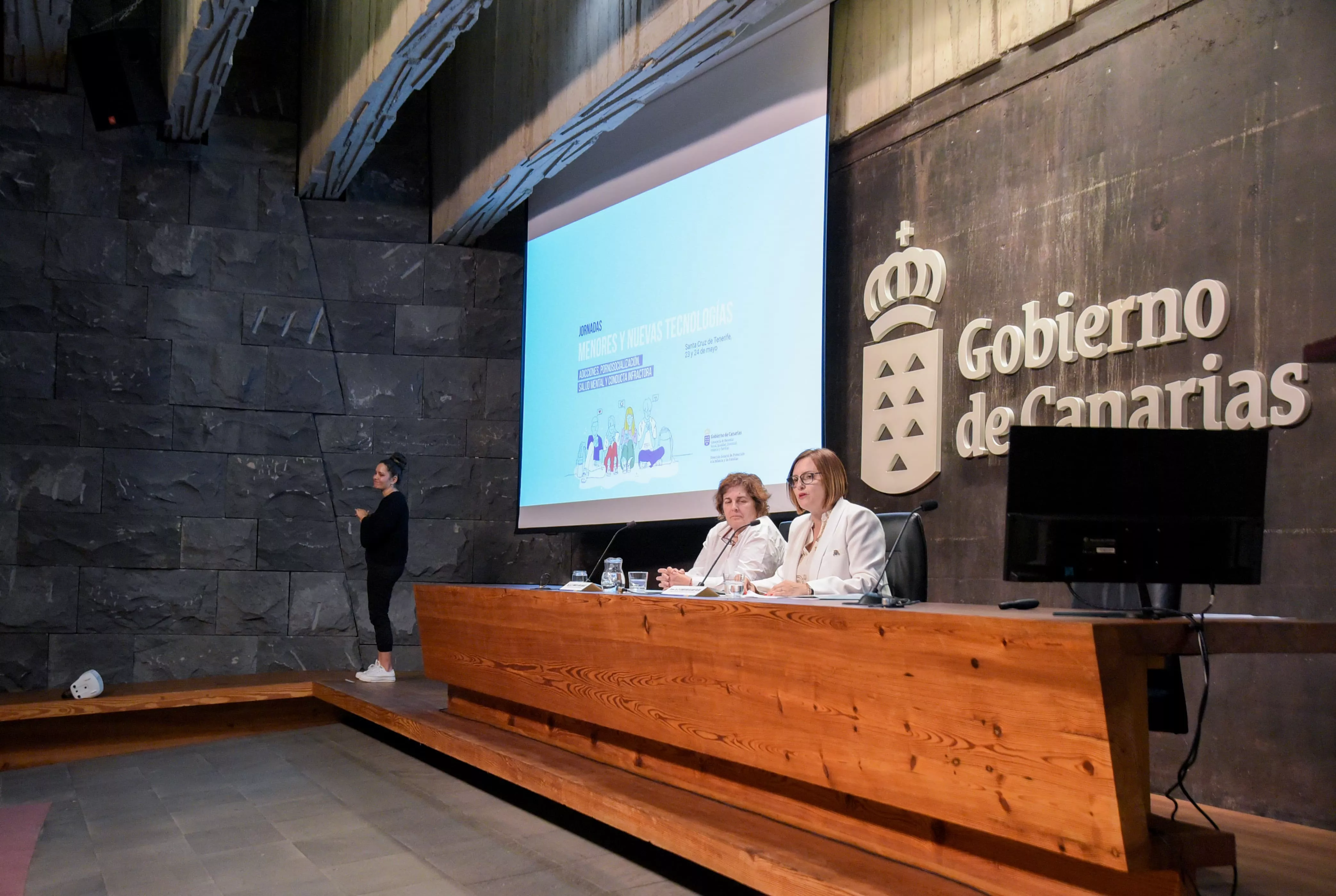 Inauguración de las jornadas 'Nuevas Tecnologías y Menores'. / GOBIERNO DE CANARIAS