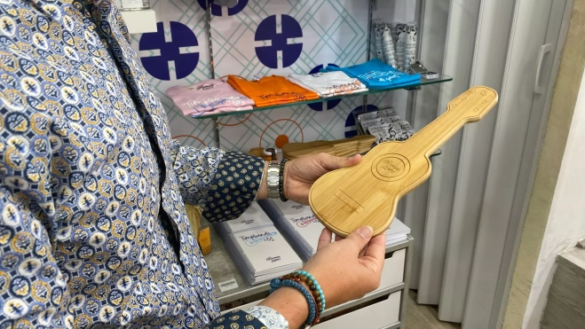 Tabla de quesos y embutidos en forma del timple / ATLÁNTICO HOY Tabla de quesos y embutidos en forma del timple / ATLÁNTICO HOY