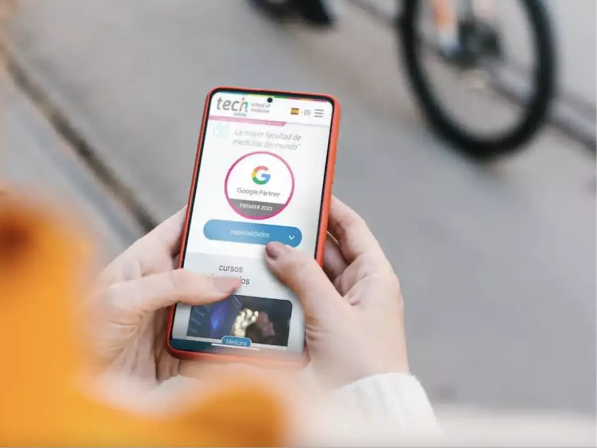 TECH Universidad Tecnológica ha sido galardonada con la insignia Google Partner Premier. / AH