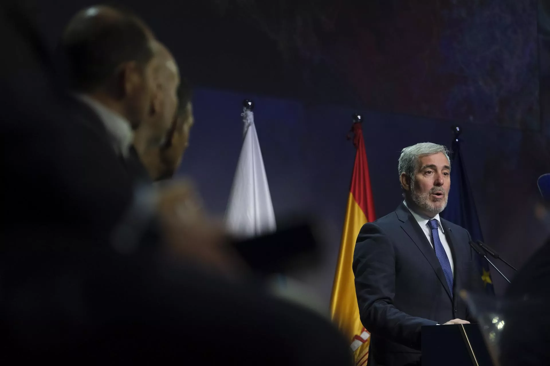 Fernando Clavijo, durante su intervención este jueves, en la entrega de los Premios Canarias y Medallas de Oro de Canarias 2024. / ÁNGEL MEDINA G-EFE