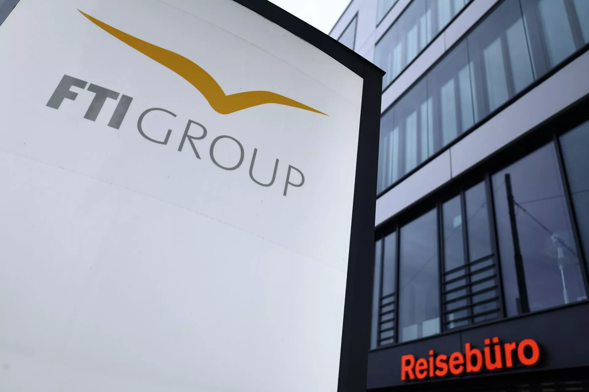 En la imagen, la sede de FTI Group en Múnich. / ANNA SZILAGYI-EFE-EPA