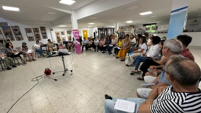 Jornada de convivencia entre las asociaciones de vecinos La Montaña (San Matías) y La Fraternidad (Caño Roto) en La Latina (Madrid) / AAVV LA MONTAÑA