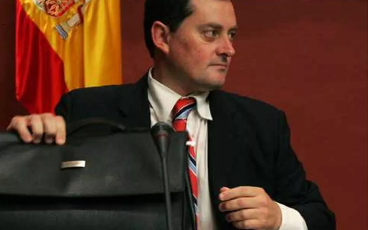 José Manuel Arnáiz, expresidente de la Autoridad Portuaria de Las Palmas, dio positivo en un control de alcoholemia. / RAMÓN DE LA ROCHA-EFE