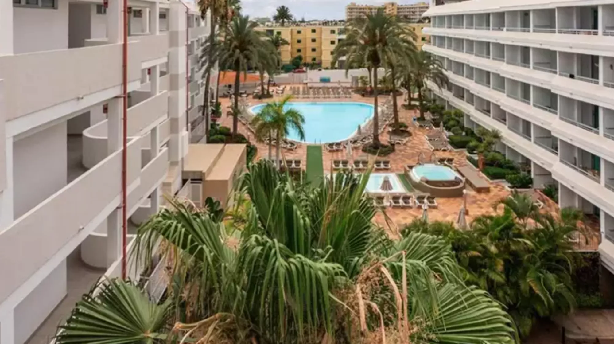 Hotel Akeah Broncemar, en Maspalomas (Gran Canaria)./ SMARTRENTALGROUP