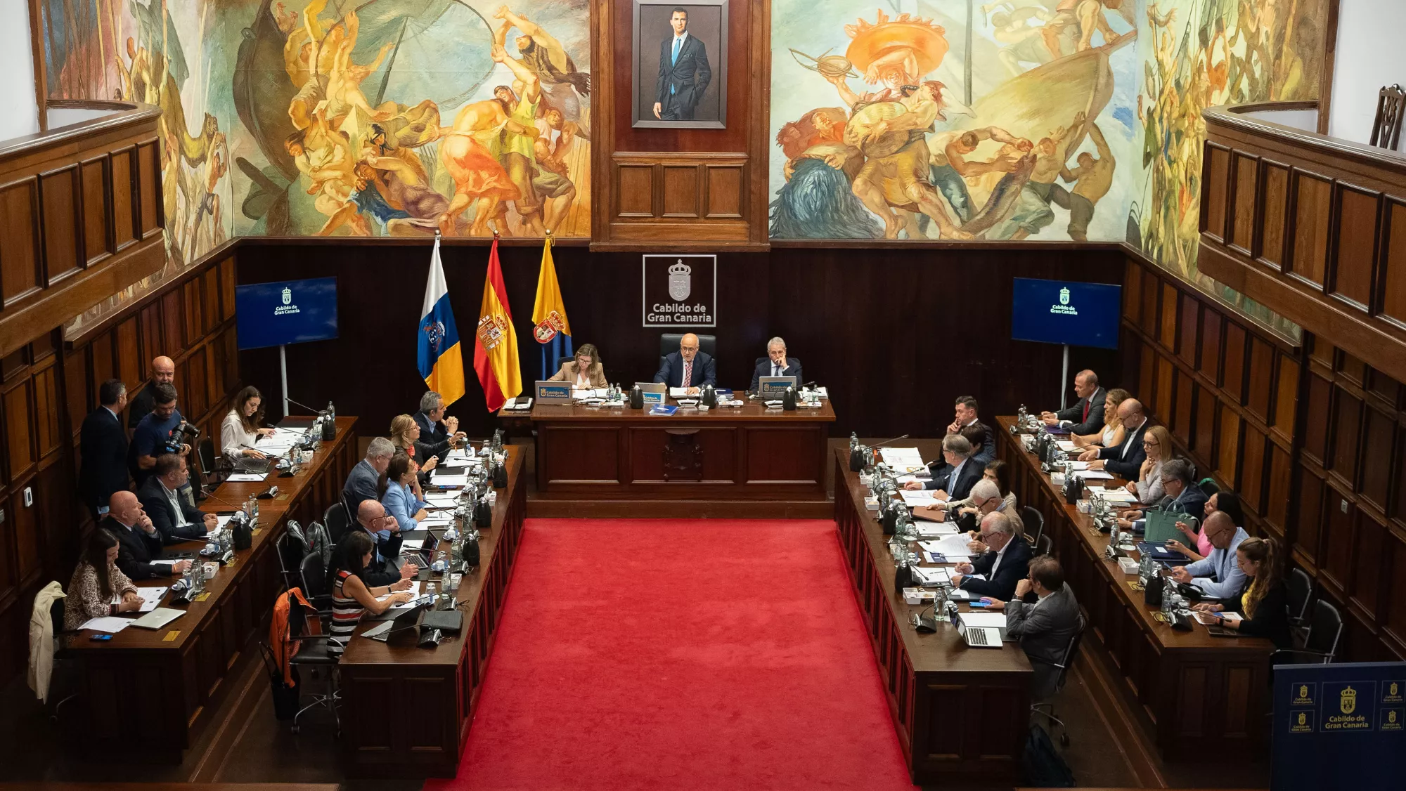 Pleno extraordinario en el que se ha aprobado el presupuesto de las obras del estadio / CABILDO DE GRAN CANARIA