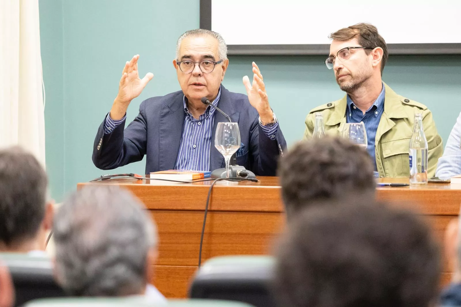 José Carlos Francisco en la presentación del libro 'Canarias, misión de productividad’, de Antonio Olivera y David Padrón./ CEDIDA
