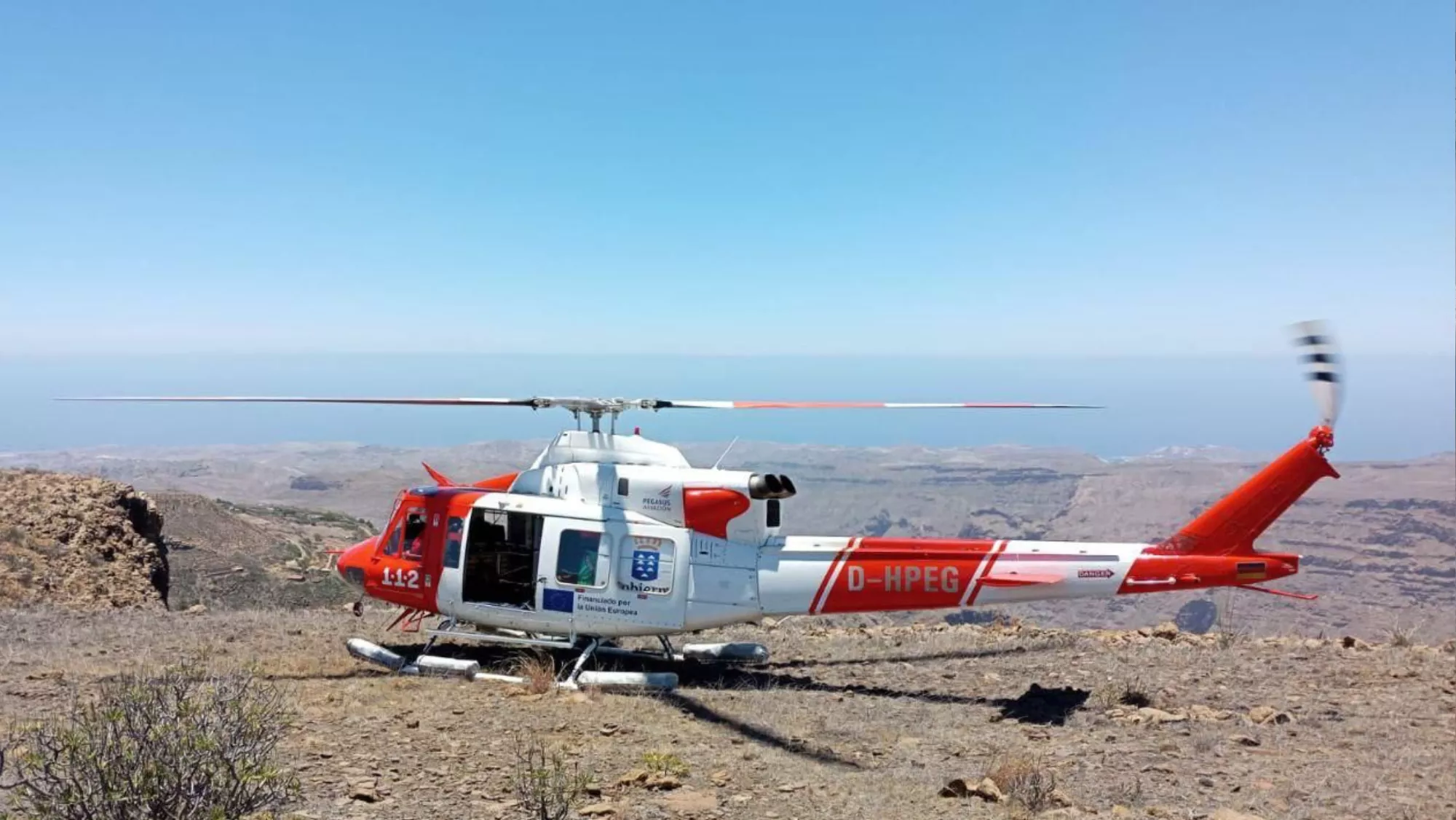 Imagen del helicóptero que asistió al accidente / GOBIERNO DE CANARIAS Imagen del helicóptero que asistió al accidente / GOBIERNO DE CANARIAS