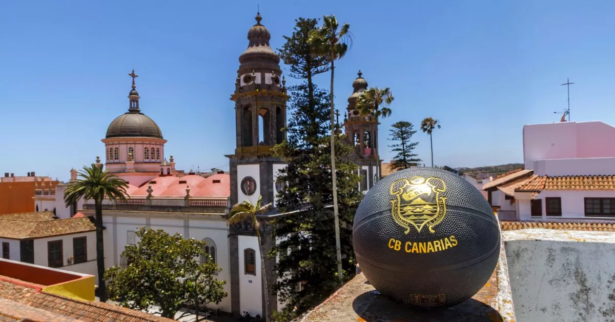 El CB Canarias se denominará La Laguna Tenerife durante las próximas tres temporadas en virtud del acuerdo alcanzado con el consistorio lagunero./ CBC.
