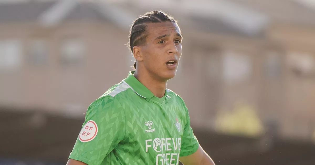 Yanis Senhadji espera seguir progresando en su carrera futbolística después de haber aportado durante la pasada campaña al ascenso del Betis Deportivo a Primera RFEF./ REAL BETIS.