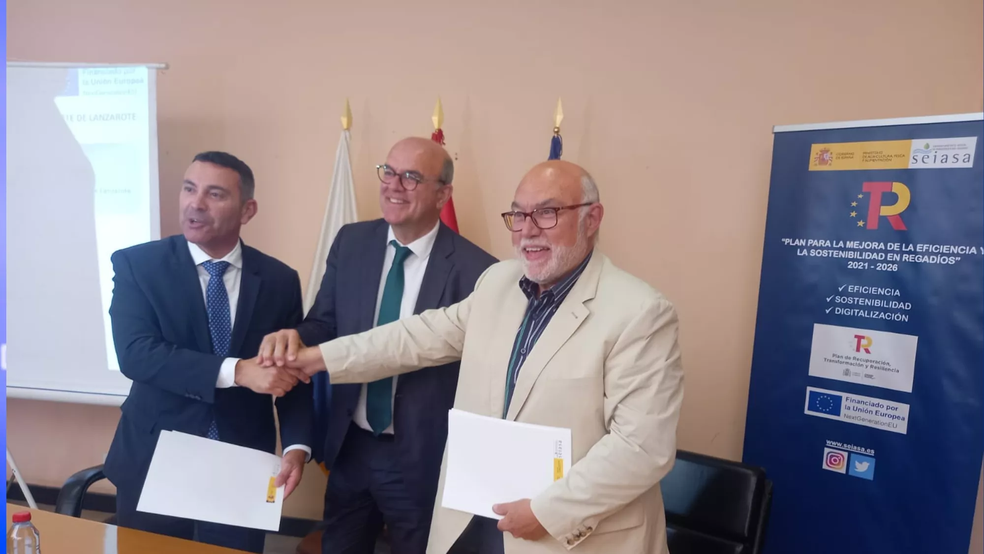 Acuerdo para mejorar el sistema de regadío de Lanzarote / GOBIERNO DE ESPAÑA 