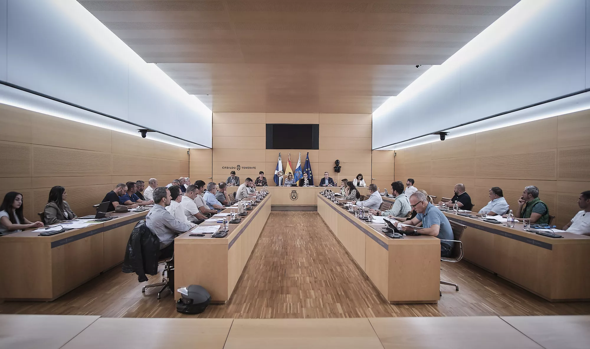 Imagen de la primera reunión de la Mesa de la Sequía. / CABILDO DE TENERIFE