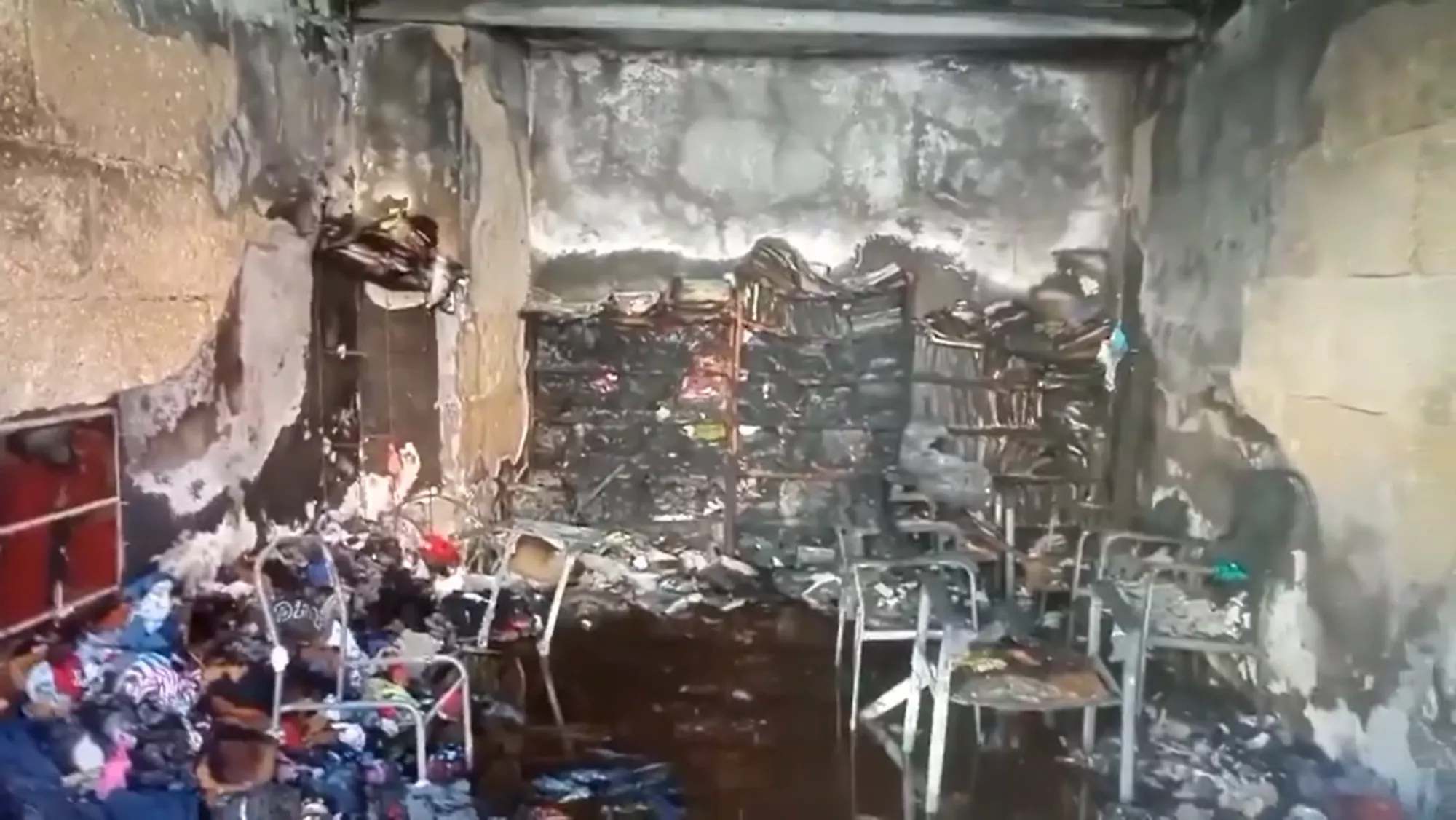 Estado en el que quedó la sede del Sindicato de Inquilinas tras un incendio provocado. / SINDICATO DE INQUILINAS