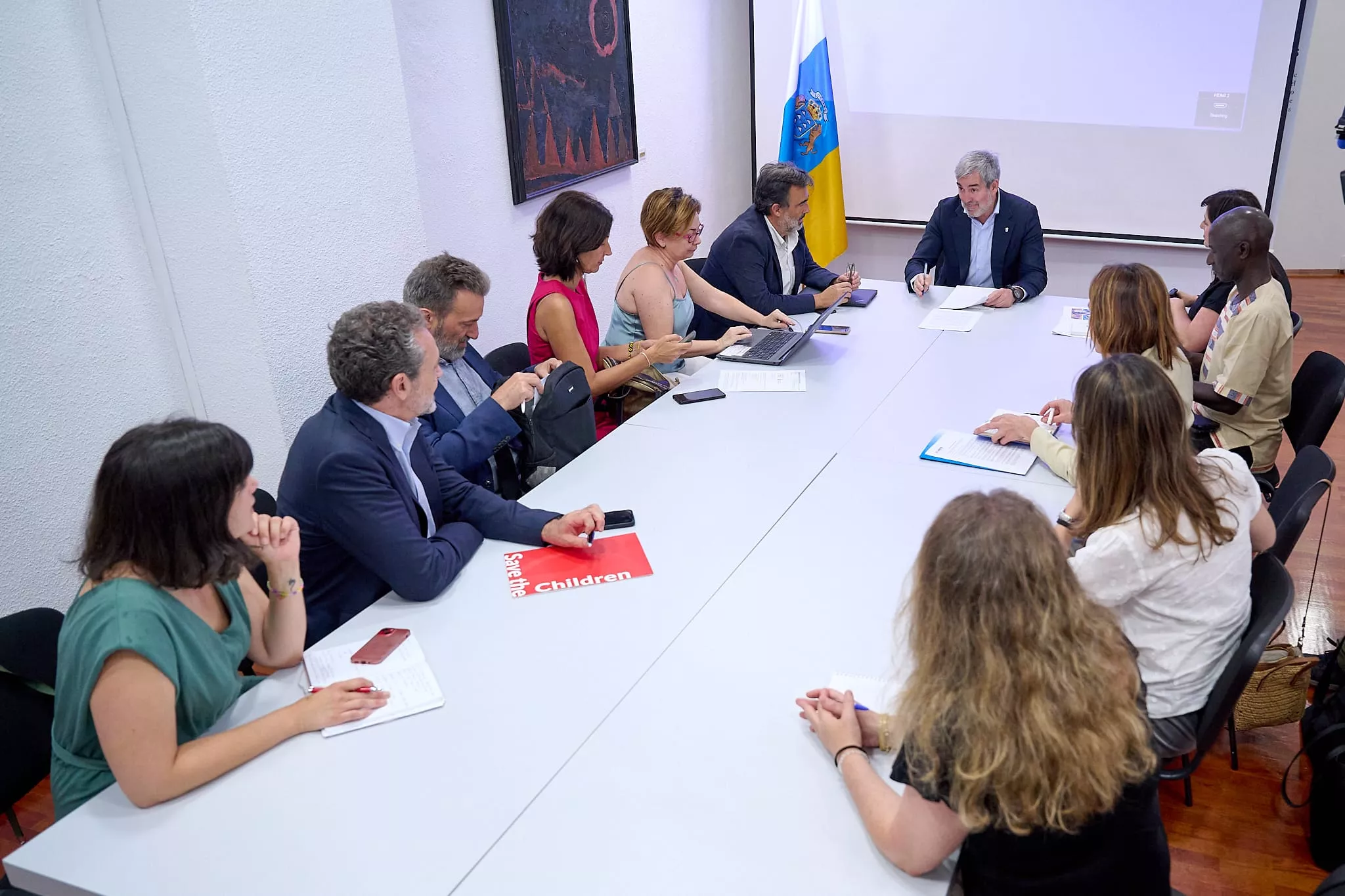 Reunión en Madrid del presidente de Canarias, Fernando Clavijo, con entidades sociales sobre la Ley de Extranjería