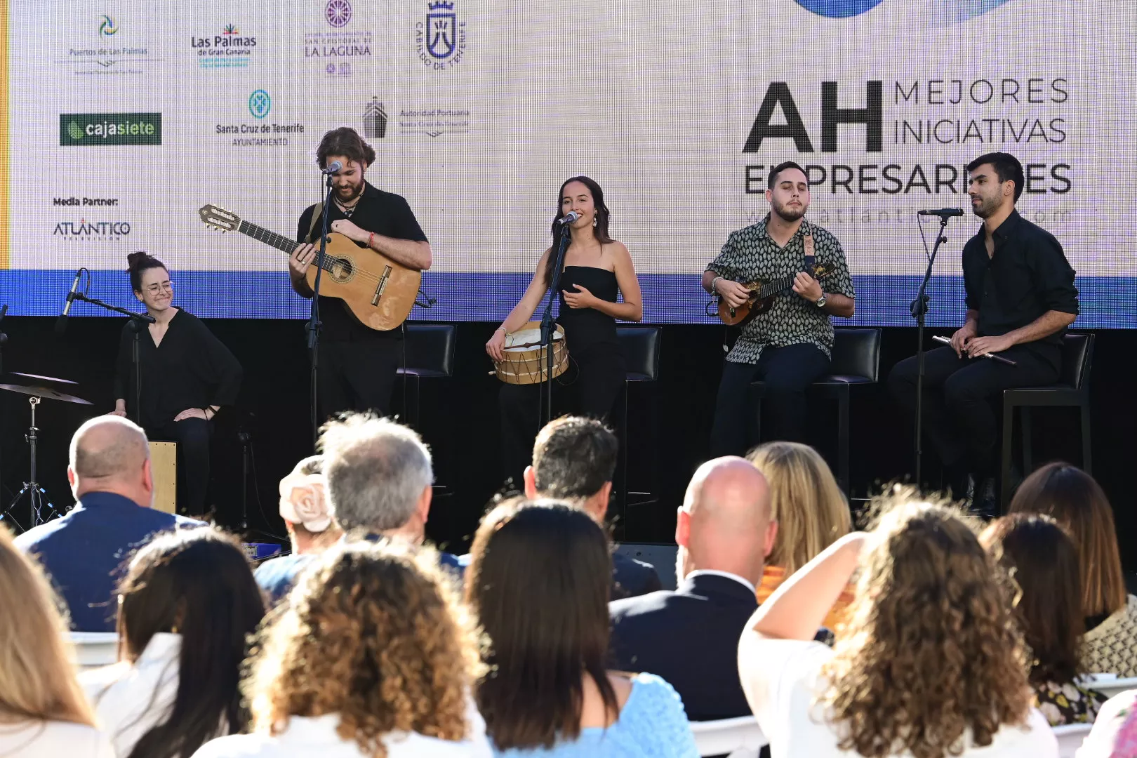 La banda Tabaiba Project, durante su actuación en la apertura. / TONY HERNÁNDEZ-ATLÁNTICOHOY