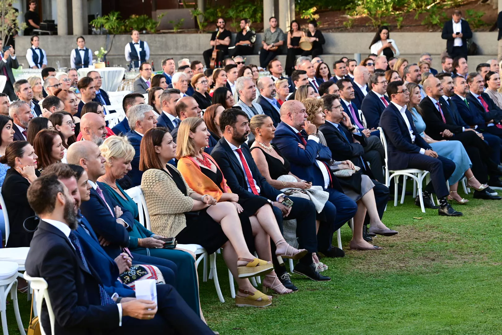 Foto grupal de los asistentes a los premios Atlántico Hoy. / TONY HERNÁNDEZ-ATLÁNTICOHOY