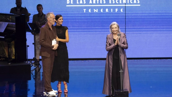 El Auditorio de Tenerife Adán Martín rindió tributo a Nuria Espert con el Max de Honor 20204. / MIGUEL BARRETO-EFE El Auditorio de Tenerife Adán Martín rindió tributo a Nuria Espert con el Max de Honor 20204. / MIGUEL BARRETO-EFE