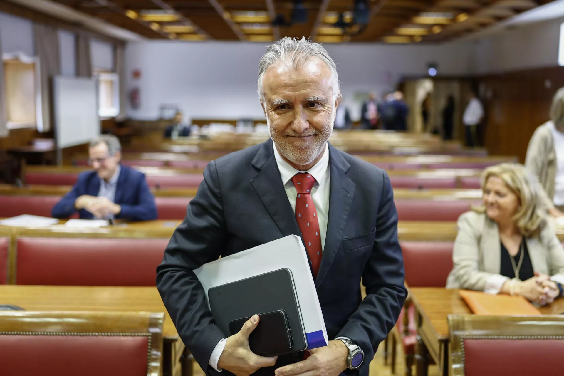 Ángel Víctor Torres (PSOE), en una comparecencia en el Senado. / RODRIGO JIMÉNEZ-EFE