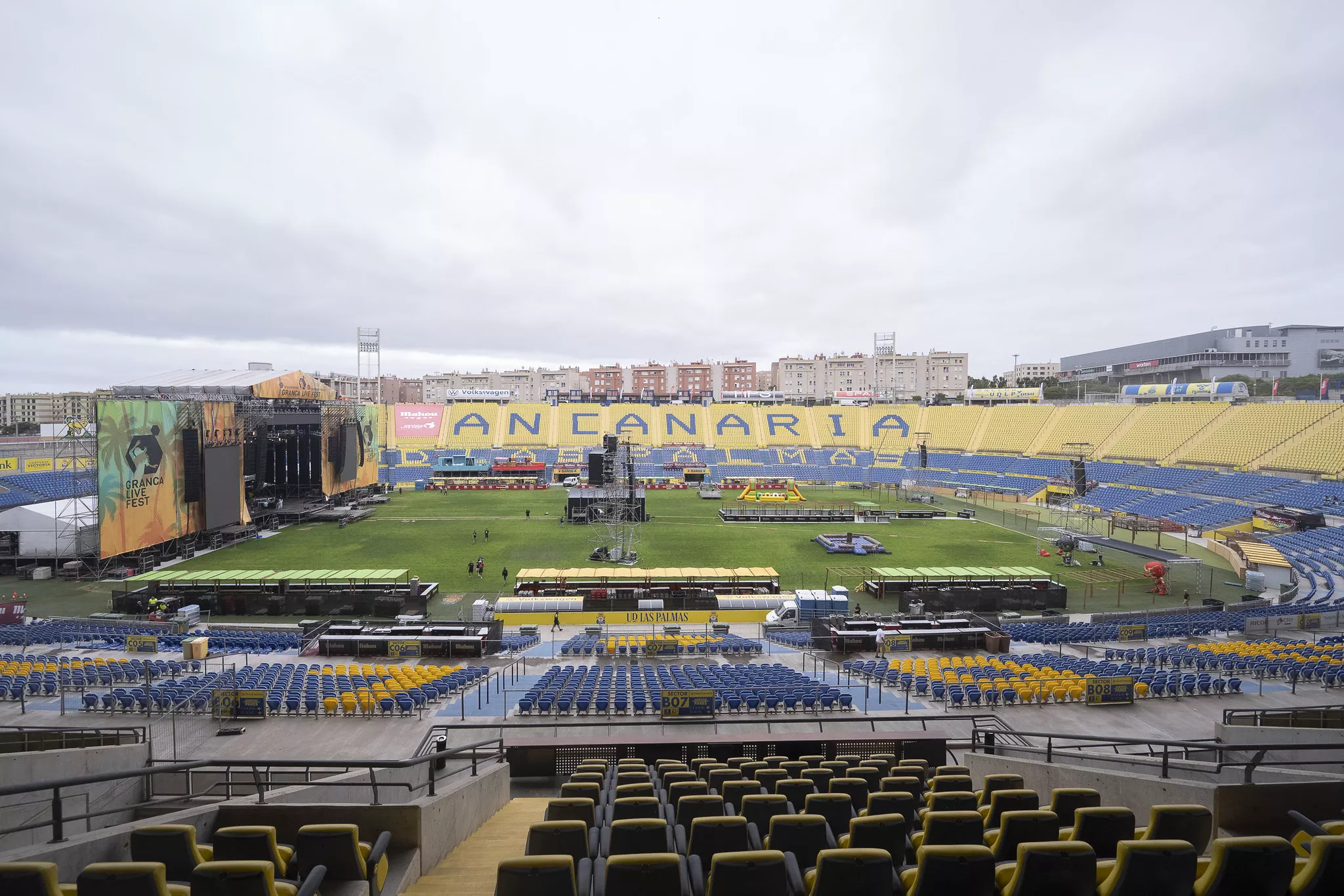 Panorámica del Estadio de Gran Canaria, listo para recibir a 80.000 personas durante el Granca Live Fest. / AH