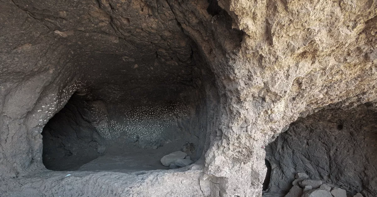 Granero aborigen de la Cruz de la Esquina, situado en Acusa, Artenara (Gran Canaria).  EFE   Jacob Morales