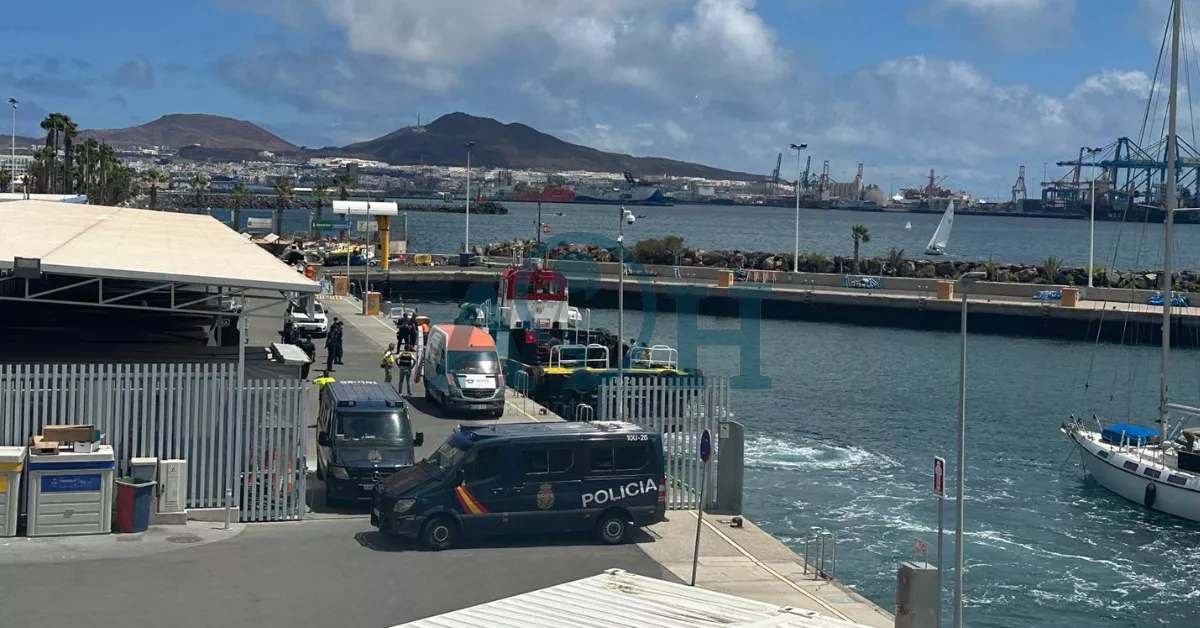 Imagen de la Policía Nacional en el Muelle Deportivo. / MARCOS MORENO- AH Imagen de la Policía Nacional en el Muelle Deportivo. / MARCOS MORENO- AH