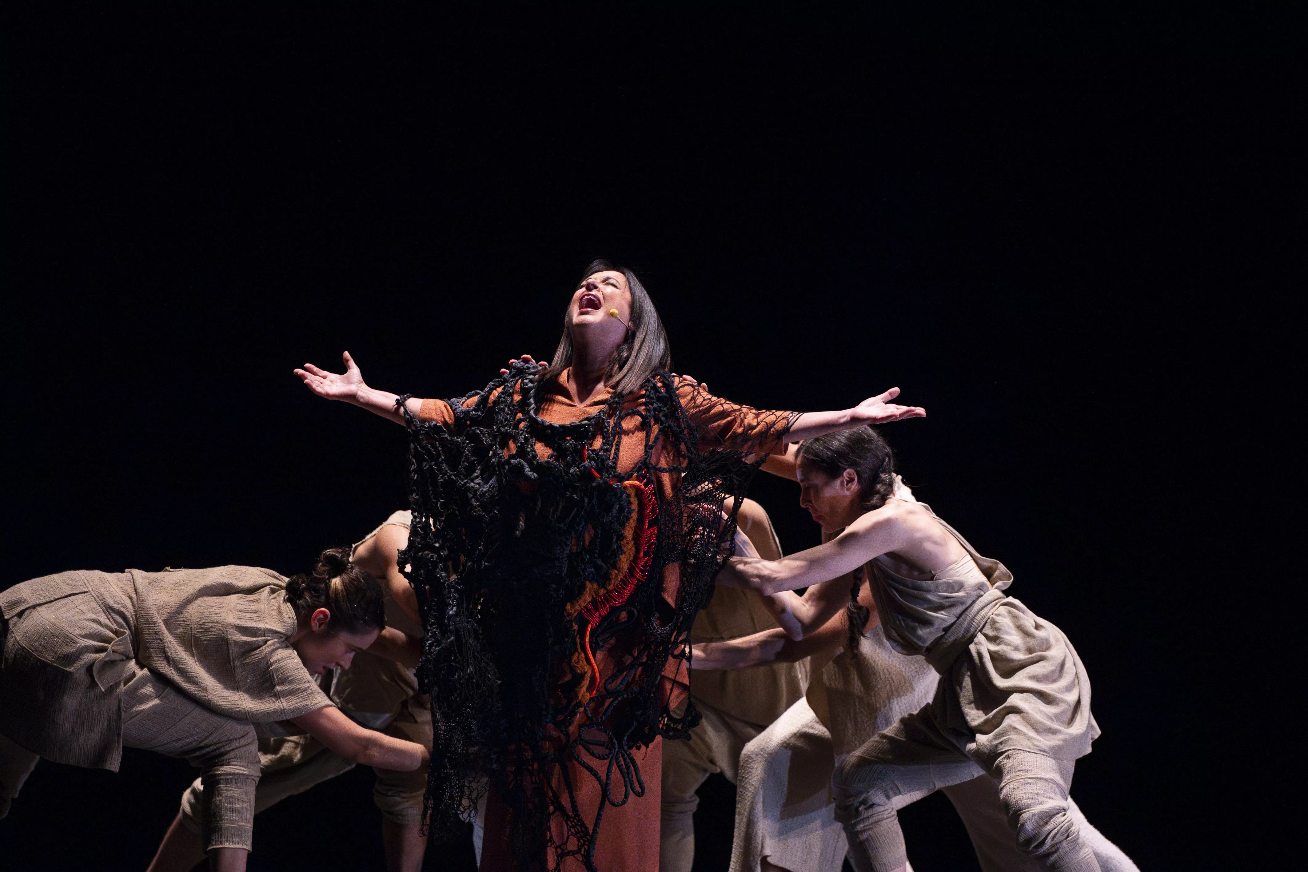 Un instante del montaje ‘Canarii-País adentro’./ CEDIDA