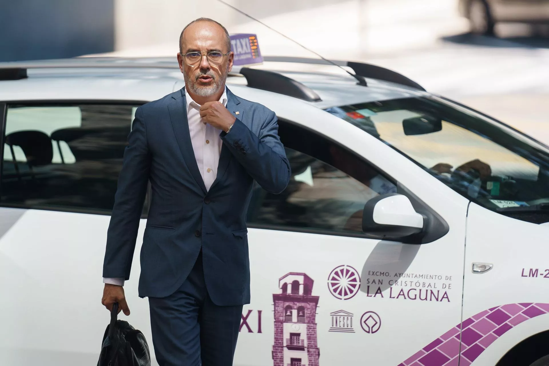 El conseller de Derechos Sociales de Cataluña, Carles Campuzano, a su llegada a la Conferencia Sectorial de Infancia y Adolescencia. / RAMÓN DE LA ROCHA-EFE