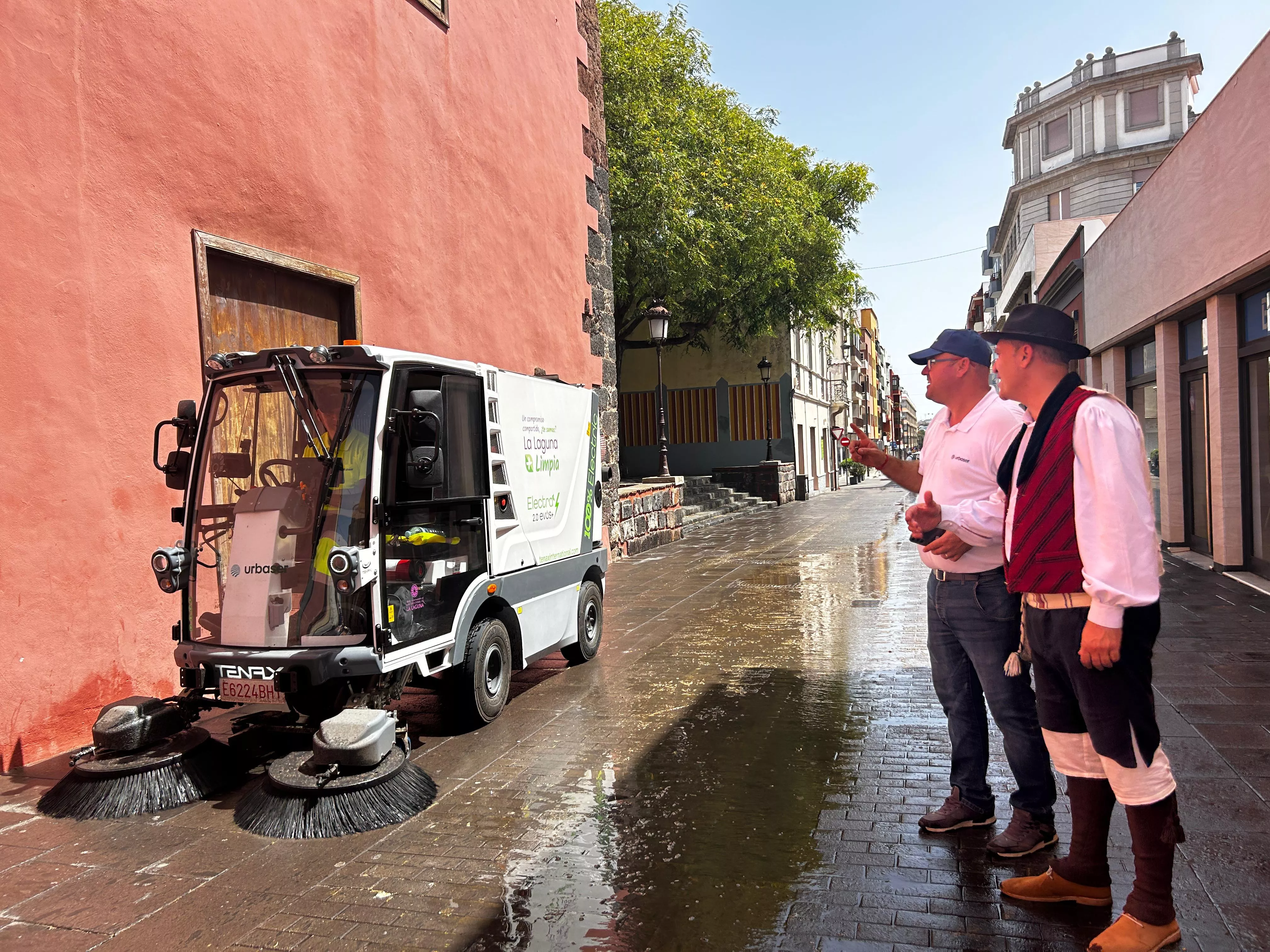 Dispositivo de limpieza después de la Romería de San Benito / CEDIDA