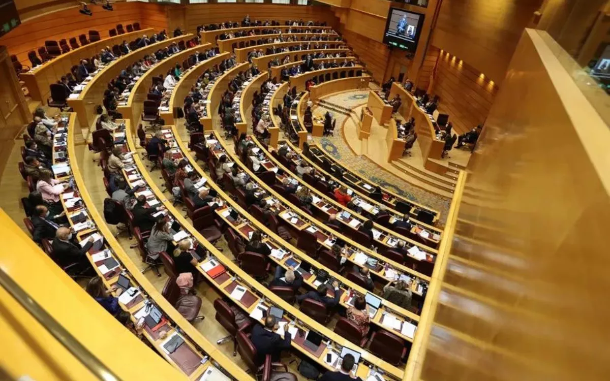 Imagen de archivo de un pleno del Senado. / EFE