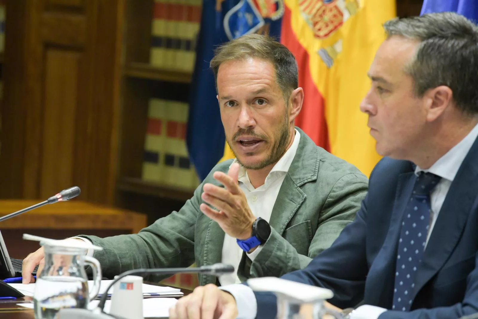 El consejero de Transición Ecológica Mariano H. Zapata en Comisión Parlamentaria./ CEDIDA