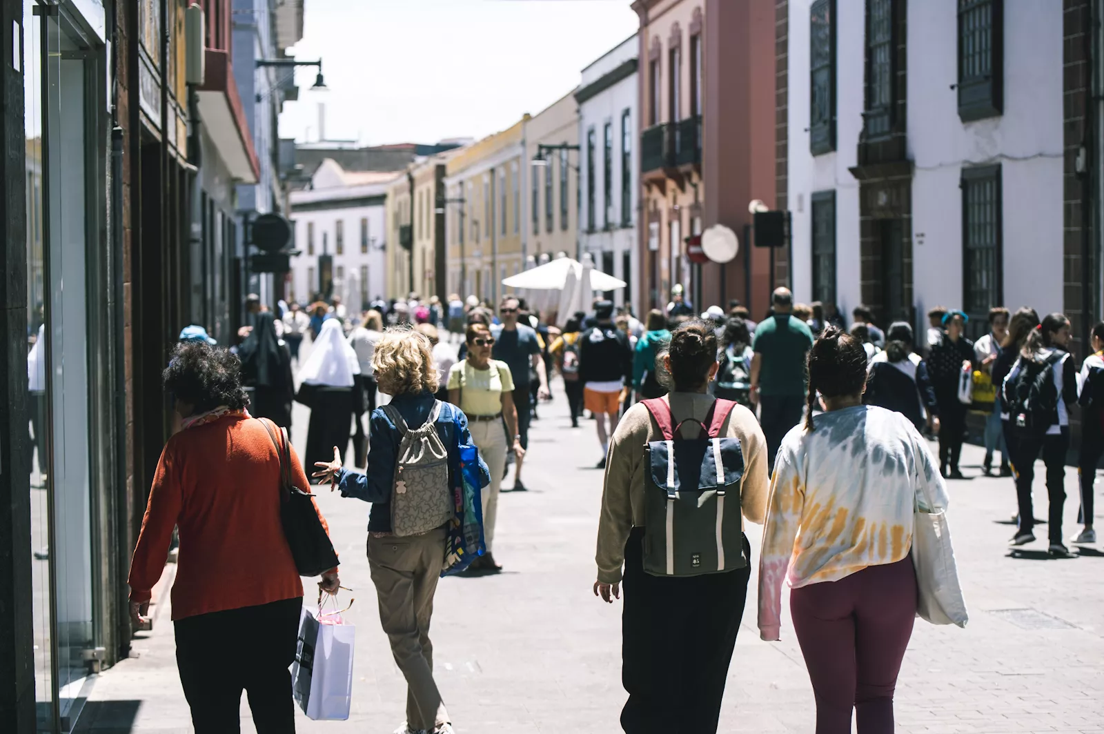 Imagen de la calle Herradores en La Laguna y sus comercios. / AH