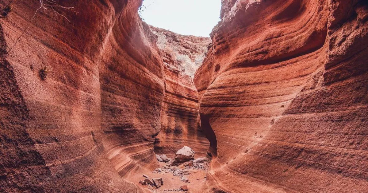 Aunque cuenta con unas dimensiones pequeñas, el proceso erosivo del barranco de Las Vacas recuerda a los paisajes del Gran Cañón del Colorado./ AH.