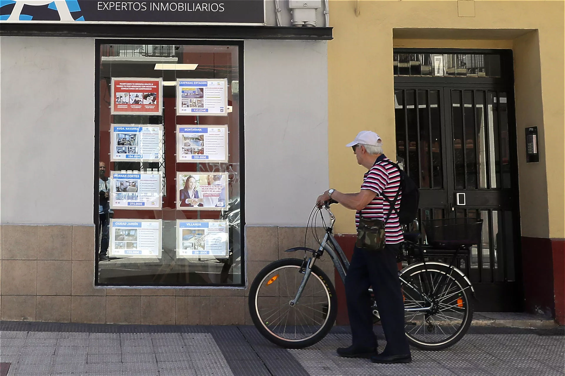 Inmobiliaria. / JAVIER CEBOLLADA-EFE