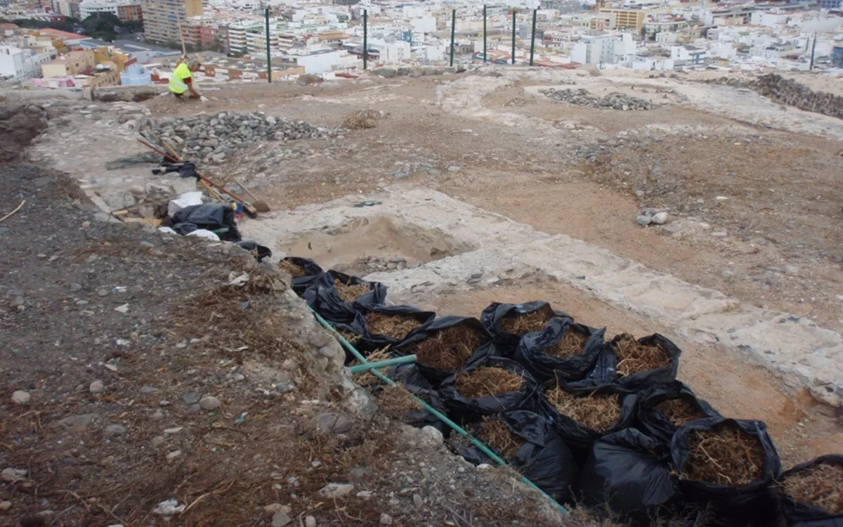 El Ayuntamiento de Las Palmas de Gran Canaria adquiere terrenos del antiguo Hospital Militar para la construcción del mirador de Punta de Diamante. / AH