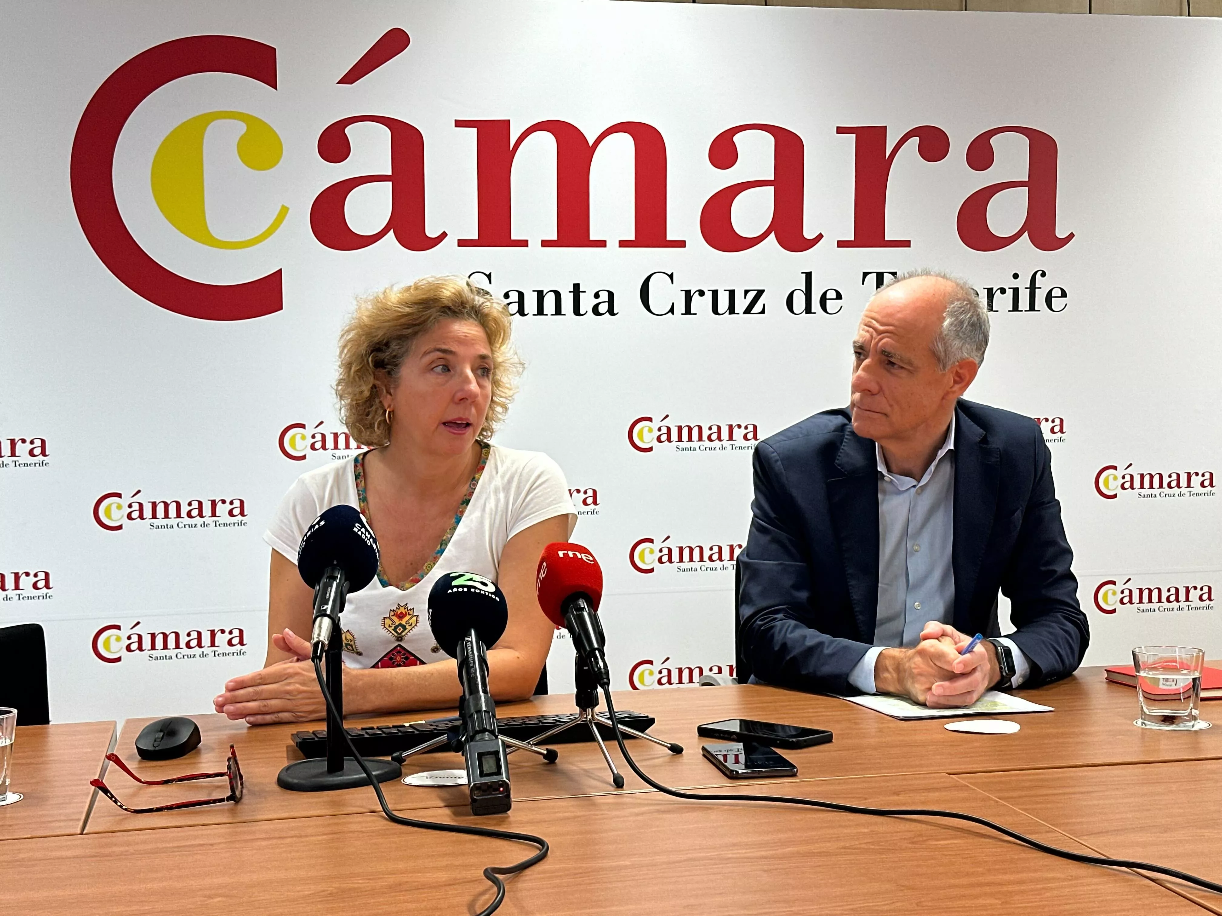 Presentación del Indicador de Confianza Empresarial (ICE). / CÁMARA DE COMERCIO DE SANTA CRUZ DE TENERIFE