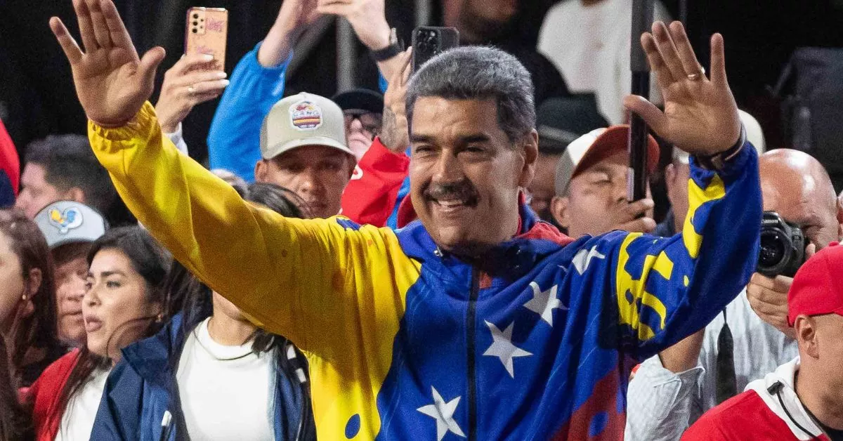 El presidente de Venezuela, Nicolás Maduro, celebra tras conocer los resultados de las elecciones presidenciales / EFE/ RONALD PEÑA R. El presidente de Venezuela, Nicolás Maduro, celebra tras conocer los resultados de las elecciones presidenciales / EFE/ RONALD PEÑA R.