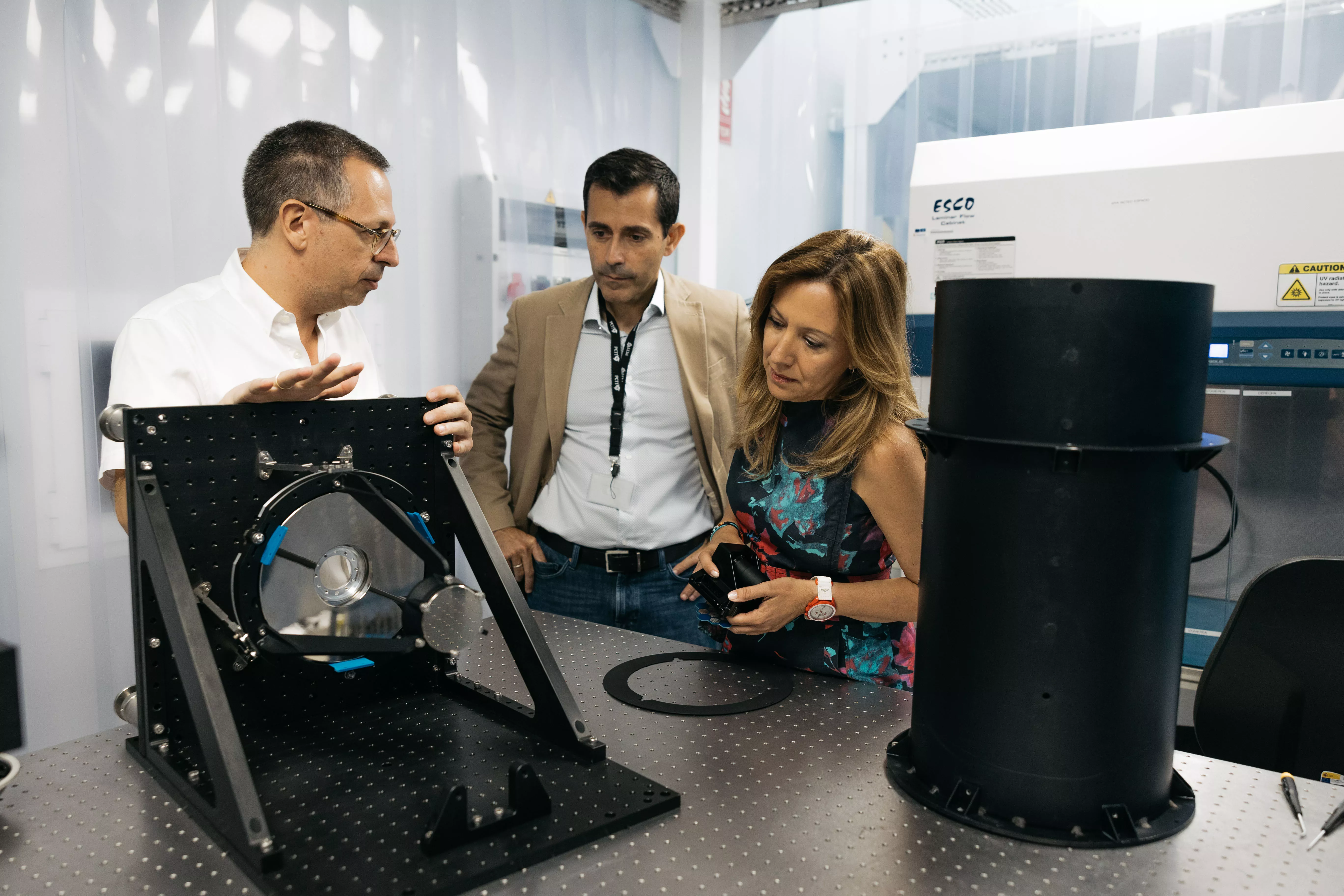 La presidenta del Cabildo de Tenerife, Rosa Dávila, y el consejero de Innovación, Investigación y Desarrollo, Juan José Martínez./ CEDIDA