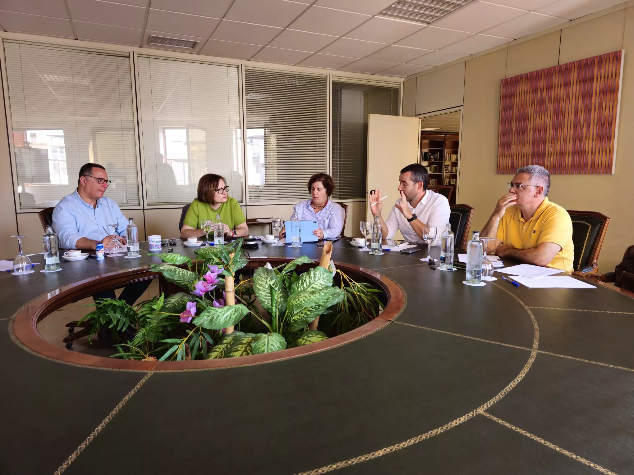 Reunión de las consejerías de Bienestar Social y Educación./ CEDIDA