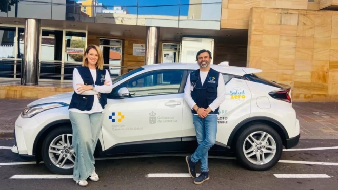 Un vehículo del Servicio Canario de la Salud / GOBIERNO DE CANARIAS Un vehículo del Servicio Canario de la Salud / GOBIERNO DE CANARIAS