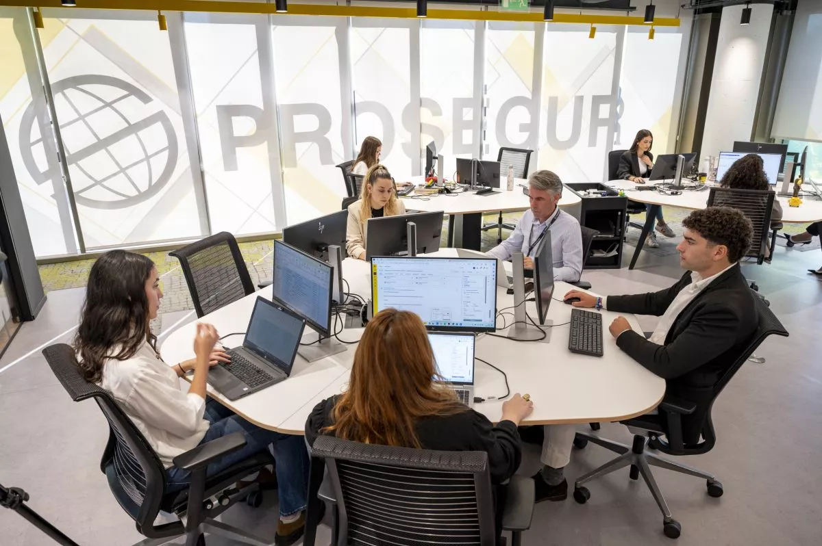  Oficina de trabajo de Prosegur./ CEDIDA