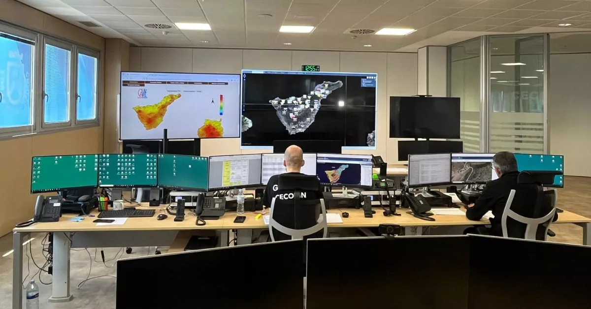 Sala principal de monitorización del Cecopin / AH / BELA CABRERA Sala principal de monitorización del Cecopin / AH / BELA CABRERA