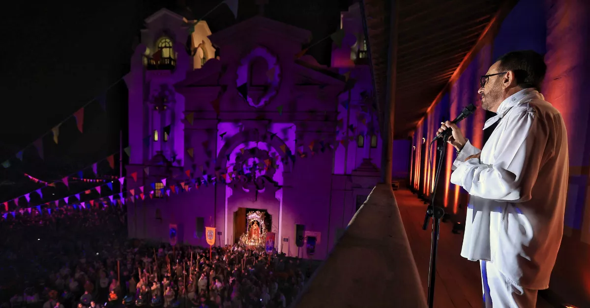 Chago Melián interpretando el Ave María. / AYUNTAMIENTO DE CANDELARIA