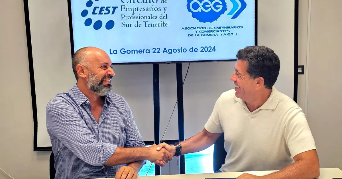 El presidente del CEST, Javier Cabrera y el presidente de AEG, Ubay Díaz Noda, durante la firma del convenio. / CEDIDA El presidente del CEST, Javier Cabrera y el presidente de AEG, Ubay Díaz Noda, durante la firma del convenio. / CEDIDA