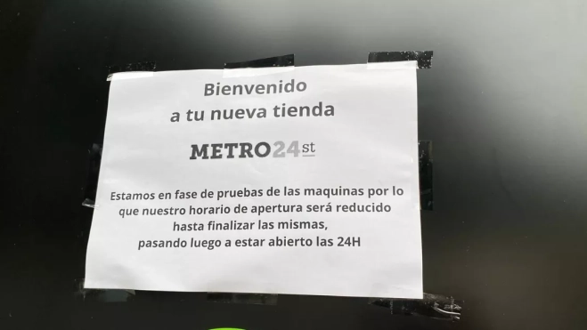 Imagen de una tienda autoservicio vending en Las Palmas de Gran Canaria / AH Imagen de una tienda autoservicio vending en Las Palmas de Gran Canaria / AH