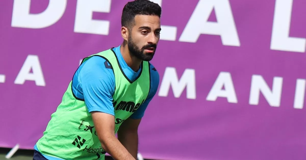 Rubén Alves apunta a titular en Cádiz para suplir la baja del sancionado José León en la defensa blanquiazul./ CD TENERIFE.