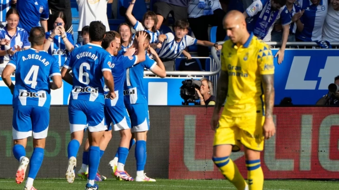 El Alavés gana 2 0 a Las Palmas / EFE - ADRIÁN RUÍZ