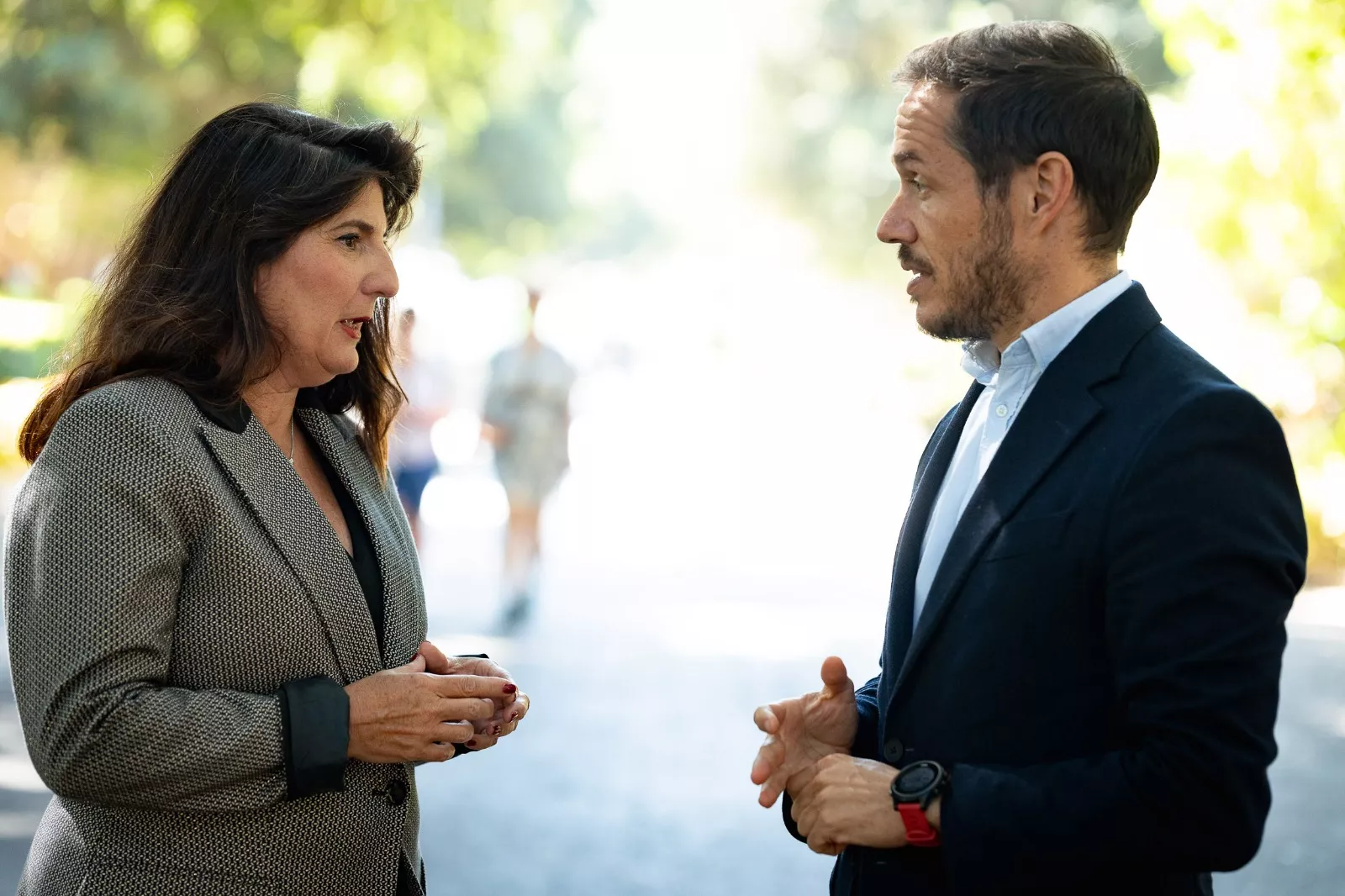 La viceconsejera, Julieta Schallenberg, y el consejero de Transición Ecológica y Energía del Gobierno de Canarias, Mariano H. Zapata./ CEDIDA
