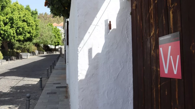 Cartel de una vivienda vacacional en Canarias. / ATLÁNTICO HOY Cartel de una vivienda vacacional en Canarias. / ATLÁNTICO HOY